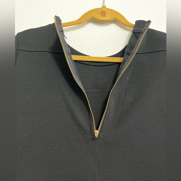 J Crew Solid Black Gold Zipper Accent Wool Blend Short Sleeve Shift Dress Size 2 - Picture 8 of 10